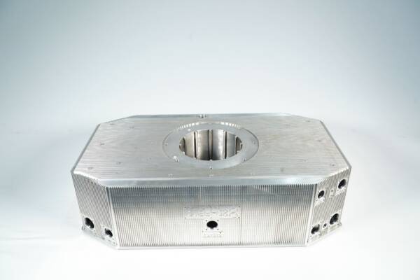 Plus Smart Air Enclosure — SPN05483, SPN05487